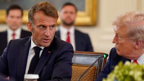 Μακρόν: Ο Πούτιν είναι αρπακτικό, ένα τέρας στις πόρτες μας που χρειάζεται να &quot;τρώει&quot; για να επιβιώσει