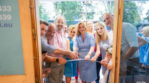 Νέο Ψυχικό: Εγκαίνια για το εκλογικό κέντρο της υποψήφιας Δημάρχου Φαίνης Χατζηαθανασιάδου [εικόνες]