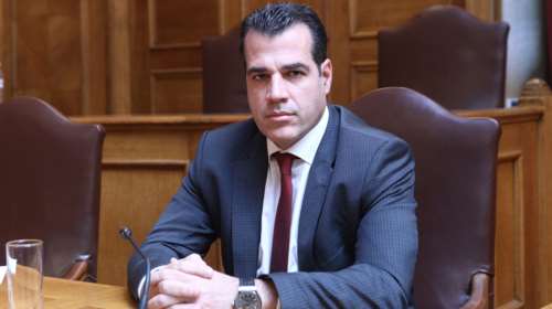 Ο Πλεύρης ειρωνεύεται τον Κασσελάκη για τον στρατό: 20 μέρες είναι βαρύς ο πόνος του χωρισμού, μακάρι να τον δει ο άνθρωπός του