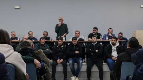 Αγρότες: Ναι στον διάλογο με Μητσοτάκη και από τους "σκληρούς" των μπλόκων - Με ανοιχτούς δρόμους