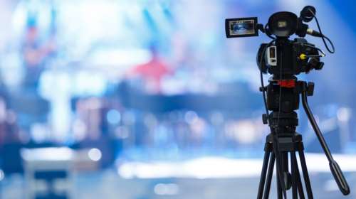 Φοροδιαφυγή 400.000 ευρώ από τηλεπαρουσιαστή - Δεν δήλωσε 12.000 αποδείξεις- Εταιρεία στο όνομα της... μαμάς