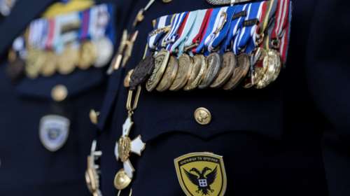 &quot;Μαχαίρι&quot; στις κρίσεις για τις Ένοπλες Δυνάμεις: Γιατί μειώθηκαν κατά 793 οι αξιωματικοί στον Ελληνικό Στρατό