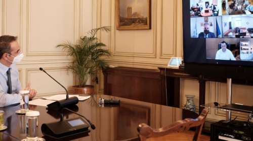 Μητσοτάκης: Μονιμοποιούνται όλοι οι γιατροί στις ΜΕΘ με συμβάσεις ορισμένου χρόνου