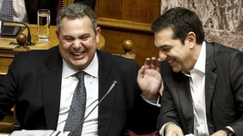 Ο Καμμένος ημίγυμνος και με τατουάζ τρολάρει από το σκάφος τον Τσίπρα: &quot;Στα είπα...&quot; [εικόνα]