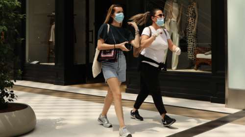 Κορονοϊός: Υποχρεωτικές μάσκες σε κλειστούς χώρους - Tο plan B της κυβέρνησης - Νέα μέτρα λόγω αύξησης κρουσμάτων