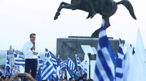 Ο Μητσοτάκης μαζεύει τις διαρροές από τα δεξιά: Καρφιά σε Βελόπουλο και Νίκη για &quot;ντεμέκ πιστούς και πατριώτες&quot;