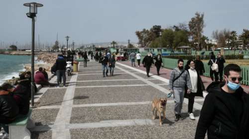 Πατείς με - πατώ σε στις παραλίες και στα πάρκα της Αττικής - Δεύτερη ημέρα ελεύθερων μετακινήσεων με καλό καιρό