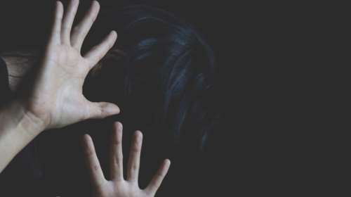 Μενίδι: &quot;Η μητέρα μου μέ χτυπούσε στην κοιλιά για να αποβάλω&quot; - Σοκάρει η κατάθεση της 14χρονης για το νεκρό έμβρυο