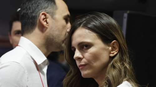 Οργή στην ομάδα Αχτσιόγλου για τις ειρωνείες Κασσελάκη: Χυδαιότητα και θράσος - Μπερδεύει τα κείμενα με το πουμαρό