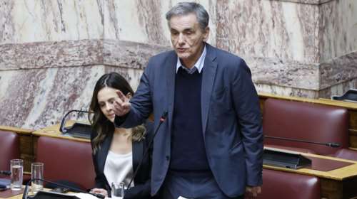 &quot;Ξαναχτυπά&quot; ο Τσακαλώτος για τον Τσίπρα: &quot;Με προβληματίζει πολύ όταν μιλάει για  δημοκρατικό καπιταλισμό&quot;