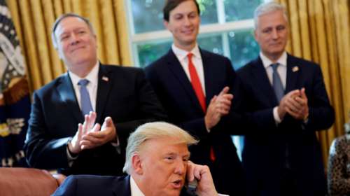 Ντόναλντ Τραμπ: Ο γαμπρός του ανέλαβε να τον συνετίσει - &quot;Αναγνώρισε την ήττα σου&quot;