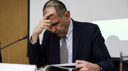 Γεραπετρίτης: Πρώιμη η συζήτηση για άρση lockdown, οι υπουργοί θα εμβολιαστούν από τους πρώτους