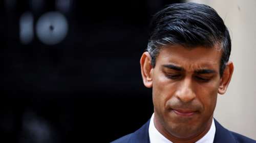 Βρετανία - Ανάλυση: Στα βαθιά με το καλημέρα ο πάμπλουτος νέος πρωθυπουργός - Τον φωνάζουν &quot;Rishi Rich&quot;