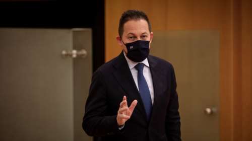 Έρχεται νέα κακοκαιρία - Αυστηρές συστάσεις Πέτσα προς δημάρχους: Να μην επαναληφθούν οι δυσλειτουργίες της προηγούμενης εβδομάδας