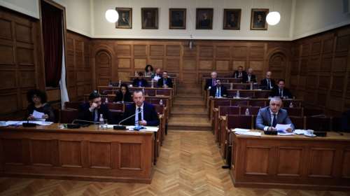 Εξεταστική για Τέμπη: Δεν εξηγείται το δυστύχημα πέραν του ότι &quot;υπήρξε παραβίαση του κανονισμού κίνησης&quot; - Κατέθεσε ο Βούρδας