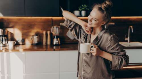 Ο πρωινός καφές μπορεί να προστατεύσει την καρδιά καλύτερα από την ολοήμερη κατανάλωση καφέ