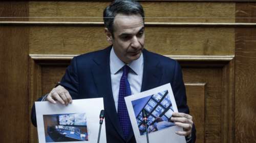 ΑΕΙ: Με φωτογραφίες &quot;κέντρων ελέγχου&quot; σε Κέιμπριτζ και Οξφόρδη απάντησε ο Μητσοτάκης στον Τσίπρα [εικόνες]