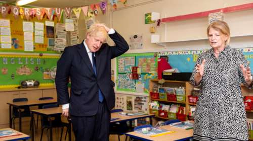 Ο Μπόρις Τζόνσον ζητά επιστροφή των μαθητών στα σχολεία: Η απουσία ...πιο επικίνδυνη από τον κορονοϊό