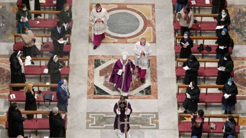 Το Βατικανό απειλεί τους υπαλλήλους του: Κάντε το εμβόλιο του κορονοϊού για να μην χάσετε τη δουλειά σας