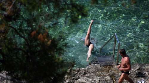 Καιρός: Ανεβαίνει κι άλλο ο υδράργυρος σήμερα - Πού θα φτάσει τους 35 βαθμούς