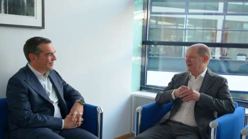 Συνάντηση Τσίπρα με Σολτς στο Βερολίνο: Παρουσίασε το σχέδιό του &quot;για μια προοδευτική κυβέρνηση&quot;