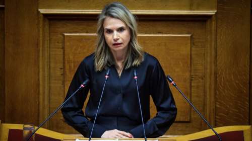 Αποστολάκη για "κόκκινα δάνεια": Αισχροκέρδεια, ανισότητα, αδιαφάνεια - Δόγμα με ονοματεπώνυμο "Κυριάκος Μητσοτάκης"