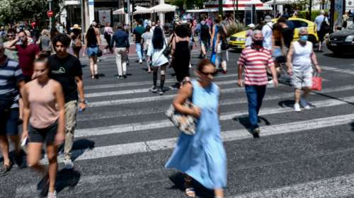 Γιατί οι Ομικρον 4 και 5 χτυπούν καμπανάκι: Τα διαφορετικά και έντονα συμπτώματα, οι πιθανότητες επαναλοίμωξης