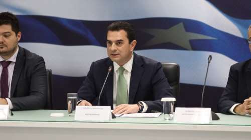 Σκρέκας: Τα τέσσερα μέτρα για την ακρίβεια - Τι αλλάζει για βρεφικό γάλα, οπωροκηπευτικά και κρέας