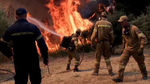 Φουντώνει η φωτιά στη Γορτυνία: Στήνεται φραγμός στα όρια Ηλείας και Αρκαδίας - Συνεχείς εκκενώσεις [εικόνες]