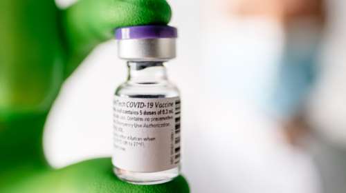 Εconomist: &quot;Φωτιές&quot; ανάβει το εμβόλιο - Πολλοί οι Ευρωπαίοι σκεπτικιστές, 1 στους 2 Γάλλους αρνούνται να το κάνουν