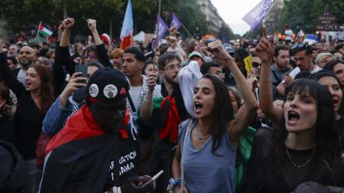 Η Γαλλία ψάχνεται μετά τις βουλευτικές εκλογές: Σενάρια, παζάρια και πολιτικό αδιέξοδο μετά τη νίκη της Αριστεράς