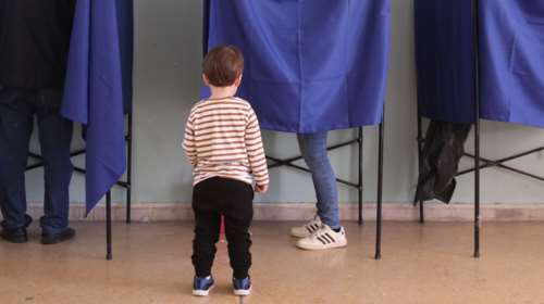 Εκλογές στον ΣΥΡΙΖΑ: 40.000 είχαν ψηφίσει μέχρι τις 12 - Προβλέψεις για πάνω από 100.000 μέλη