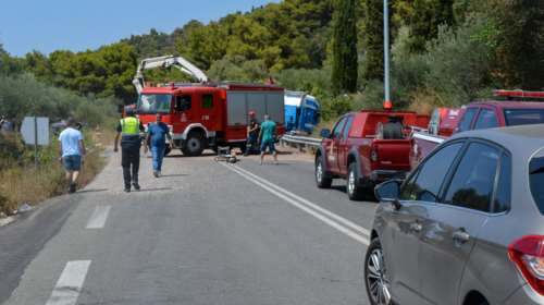 Τραγωδία στη Μεσσηνία: Πώς έγινε το τροχαίο με τους τέσσερις νεκρούς, συνελήφθη ο οδηγός της νταλίκας - Χαροπαλεύει ο 19χρονος