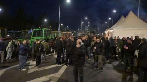 Ανυποχώρητοι οι αγρότες, 48ωροι αποκλεισμοί από αύριο - 18 μπλόκα ζητούν συνάντηση με Μητσοτάκη