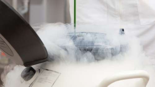 Σάλος με δωρητή σπέρματος - Μετέδωσε γονίδιο καρκίνου σε τουλάχιστον 197 παιδιά σε Ελλάδα και Ευρώπη