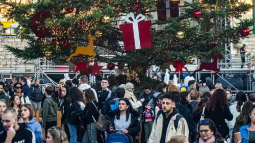 Έρχεται έκτακτη οικονομική ενίσχυση τα Χριστούγεννα – Ποιους θα αφορά