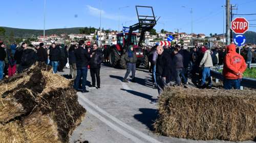 Σε εξέλιξη το αγροτικό lockdown: Κλειστή η Αθηνών - Λαμίας από το Κάστρο Βοιωτίας - Αποκλεισμός 4 τελωνείων