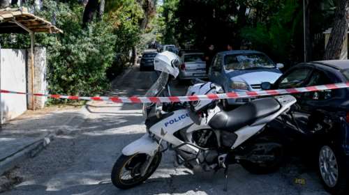 Πυροβολισμοί στην Κηφισιά: &quot;Μου έχουν κάνει μάγια&quot; φώναζε ο δράστης - Ήταν ντυμένος αστροναύτης - Νεκρός ένας 43χρονος