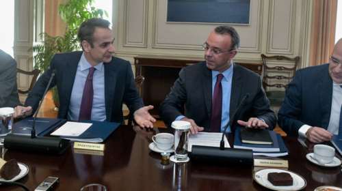 Η σύγκρουση Σταϊκούρα – Μηταράκη στο υπουργικό που εκνεύρισε τον Μητσοτάκη - Διάλογοι &quot;φωτιά&quot;