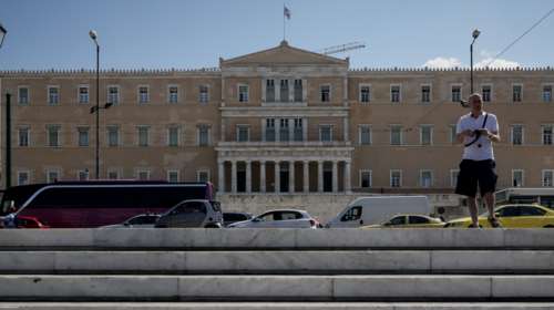 Ιστορικό ρεκόρ ύφεσης: Στο 15,2% το β' τρίμηνο - Τα επίσημα στοιχεία της ΕΛΣΤΑΤ