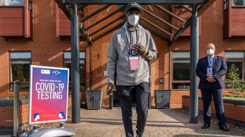 Ο κορονοϊός &quot;σκεπάζει&quot; την Ευρώπη: Ρεκόρ κρουσμάτων σε Βρετανία και Ολλανδία