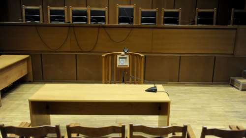 Θεσσαλονίκη: Ομόφωνα αθώα μητέρα που κατηγορούνταν για τον θάνατο του μωρού της - Τι σημαίνει η έλλειψη βιταμίνης Κ