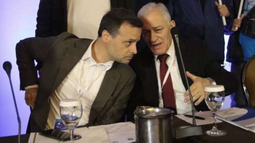 Εκλογές ΚΕΔΕ: Νικητής ο &quot;γαλάζιος&quot; Λάζαρος Κυρίζογλου - Ηττα για Χάρη Δούκα και τη συμμαχία ΠΑΣΟΚ - ΣΥΡΙΖΑ