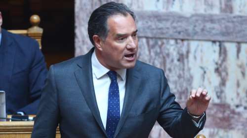 Σκληρή απάντηση Πλακιά στον Άδωνι Γεωργιάδη για τα Τέμπη: Δεν θα χτιστούν καριέρες πάνω στα δικά μου παιδιά