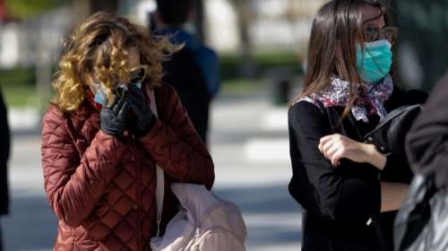 Καθηγητής Βατόπουλος: Μέσα στον Απρίλιο, ίσως και τον Μάιο, θα έχουμε τα πολλά κρούσματα