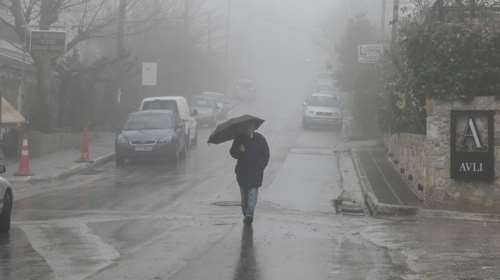 Νέο έκτακτο δελτίο της ΕΜΥ: Βροχές, χιόνια και άνεμοι έως 10 μποφόρ