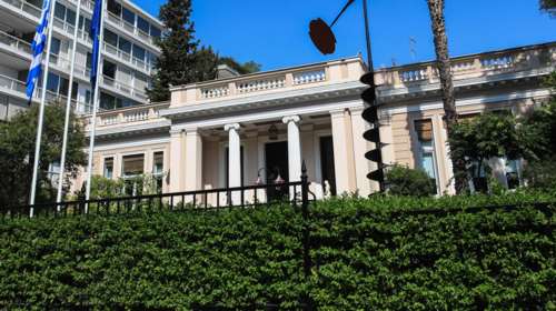 Δυσαρέσκεια στην Αθήνα για την... παρέμβαση του προέδρου της Κροατίας - Οι επόμενες κινήσεις του Μαξίμου