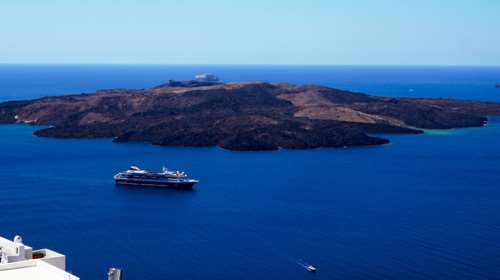 Μήνυμα 112 στη Σαντορίνη για κίνδυνο κατολισθήσεων λόγω των σεισμών - Απαγορεύεται η πρόσβαση σε τρεις περιοχές