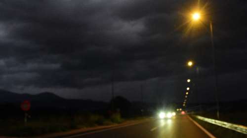 Τι καιρό θα κάνει την Κυριακή - Επιδείνωση με αισθητή μείωση της θερμοκρασίας έως και 6 βαθμούς