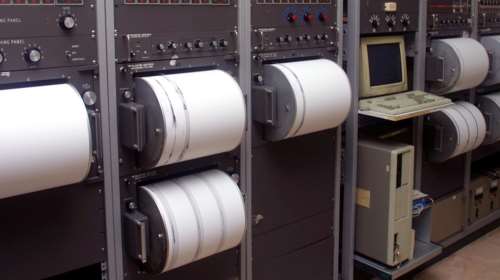 Σεισμός 4,8 Ρίχτερ στην Εύβοια: Ζημιές σε σπίτια – &quot;Φοβηθήκαμε πάρα πολύ, έπεφταν αντικείμενα&quot;, λένε οι κάτοικοι